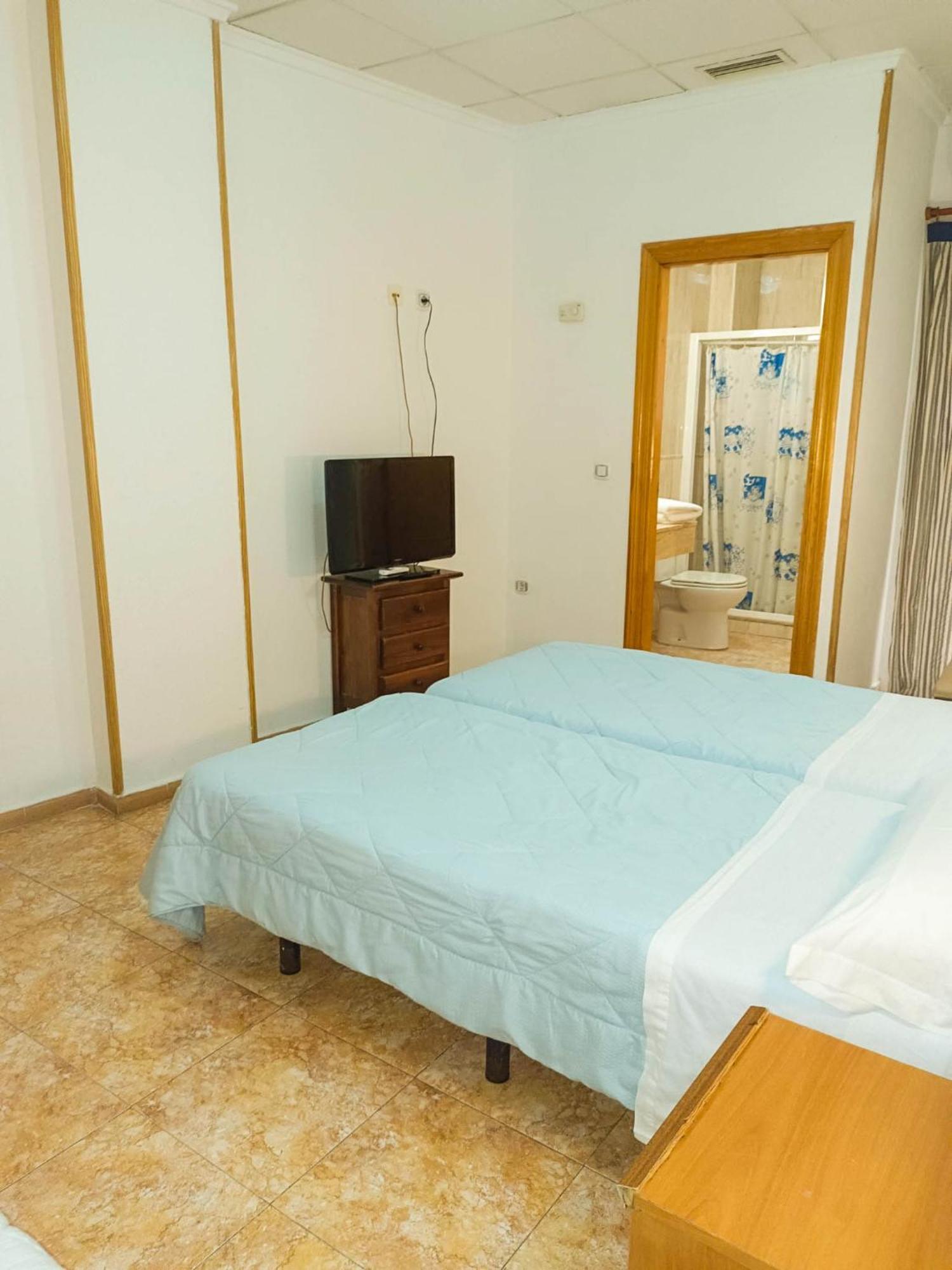 Hostal Gran Via Levante Torrevieja Zewnętrze zdjęcie